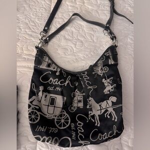 Vintage Genuine Coach Black and Cream Shoulder Bag